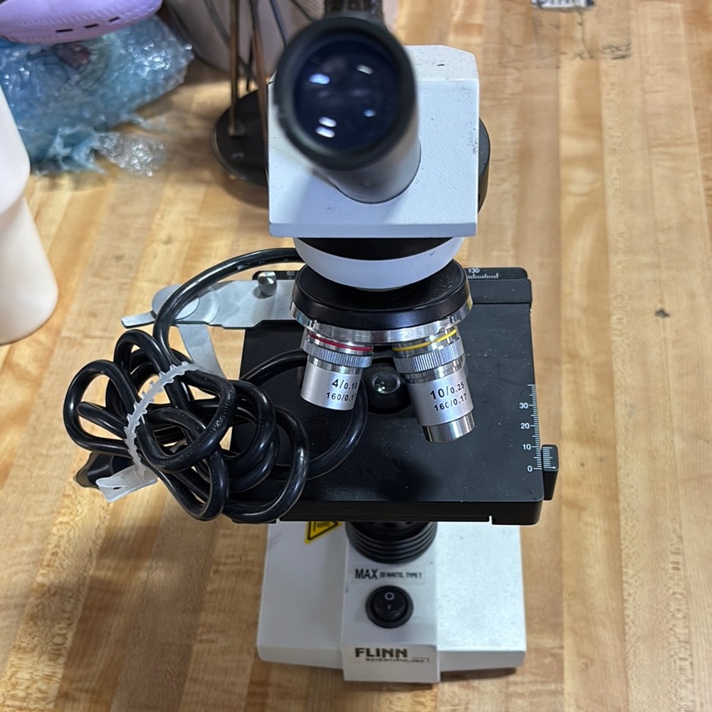 Preowned Flinn Scientific Basic Science Microscope for Kids & Students